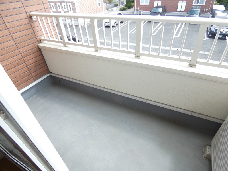 バルコニー　図面と現状に相違がある場合には現状を優先