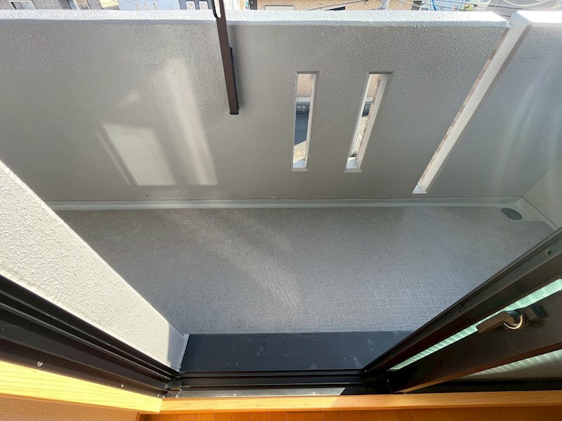 バルコニー　南向きのバルコニーですので、陽当たり良好です。