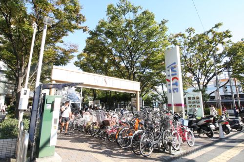 ショッピングセンター　野田阪神ウイステ｜WISTE（ショッピングセンター）まで599m