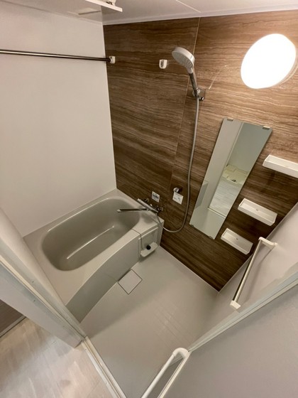 バス・シャワールーム　※別部屋の写真です