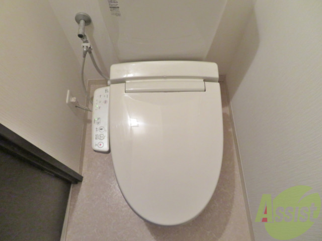 トイレ　トイレは、シンプルでとても使いやすそうですね。