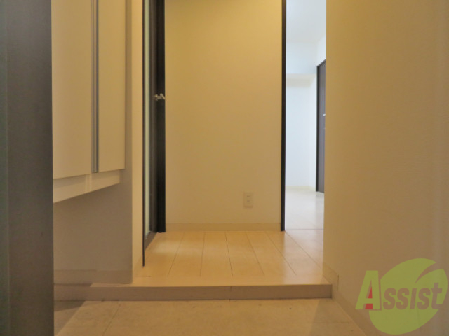 玄関　玄関はスッキリしていてとても良いですね。