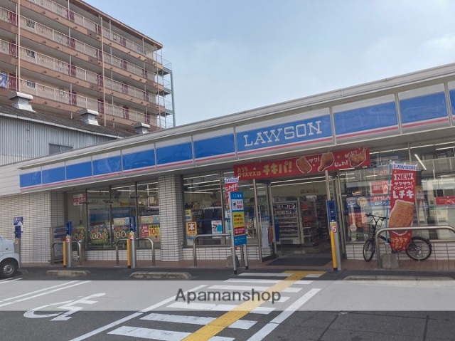 コンビニ　ローソン（コンビニ）まで27m