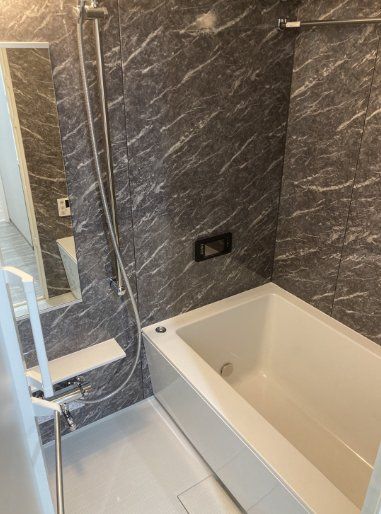 バス・シャワールーム　写真は同タイプ住居です。