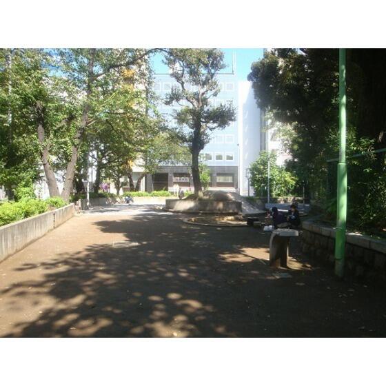 ロビー　お茶の水公園まで1347m