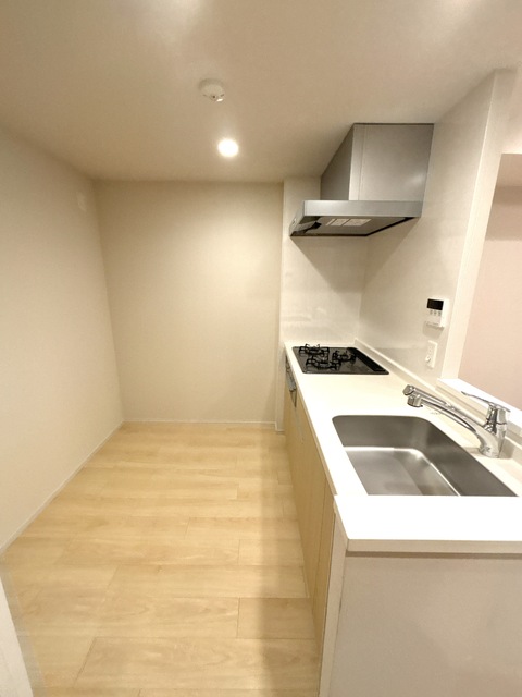 キッチン　※別室参考写真（内装色が変更になる可能性あり）