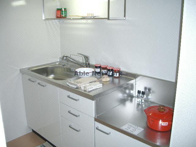 キッチン　※同型タイプです。