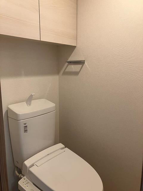 トイレ　※写真は同タイプ住戸です。