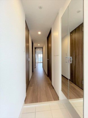 玄関　★見学予約受付中★