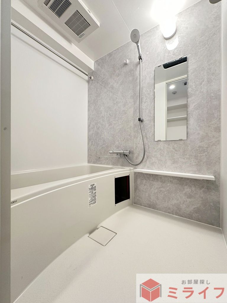 バス・シャワールーム　同施工会社・同仕様イメージ