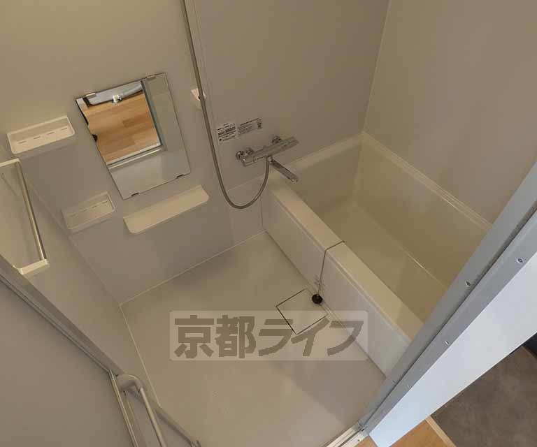 バス・シャワールーム　浴室です。