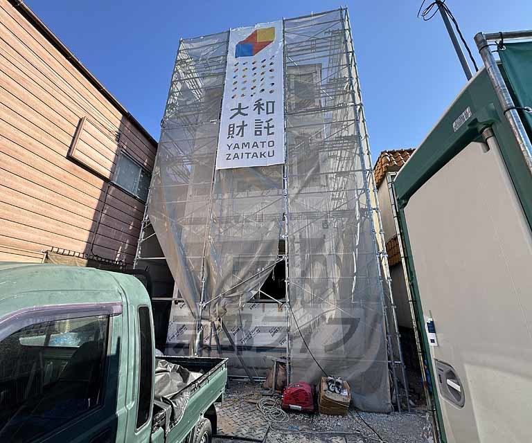 建物外観　建築中