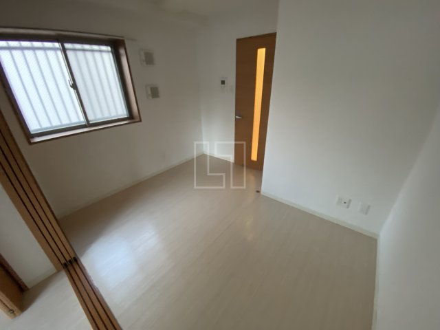 居室・リビング　イグレック南本町　洋室