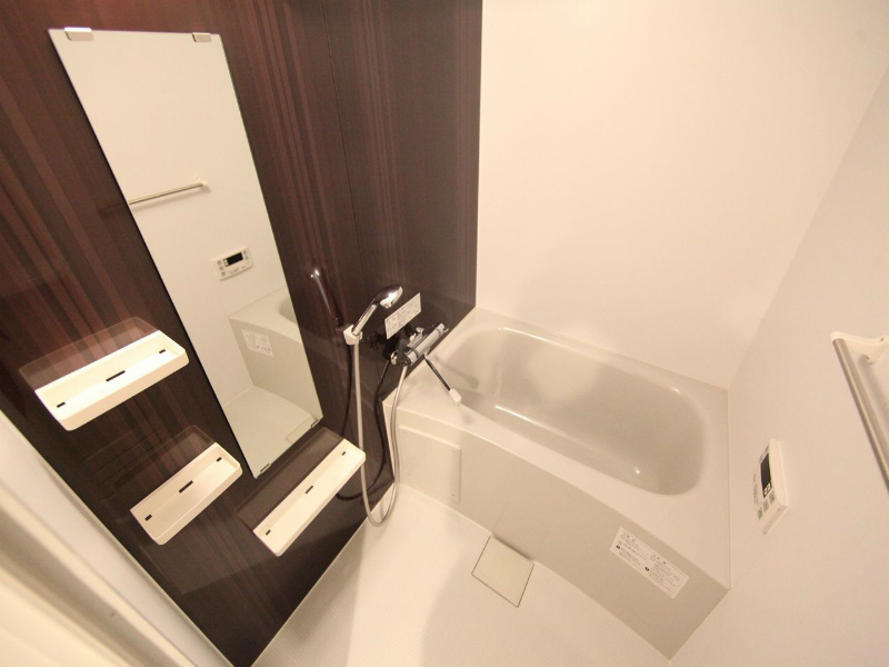 バス・シャワールーム　浴室暖房乾燥機付バスルーム