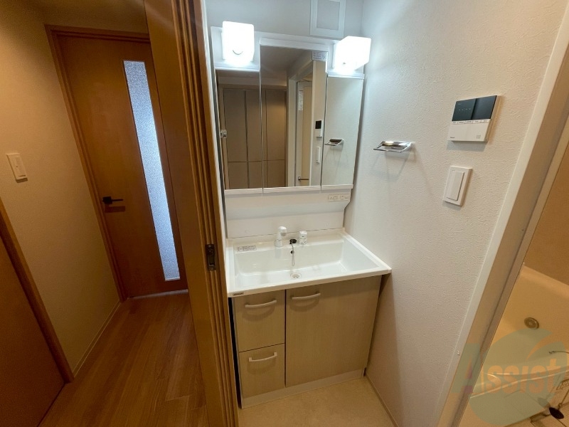 洗面設備　シャンプードレッサーで身支度もラクラクです！