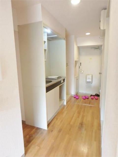 居室・リビング　廊下