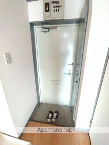 プチメゾン鶴島の玄関写真