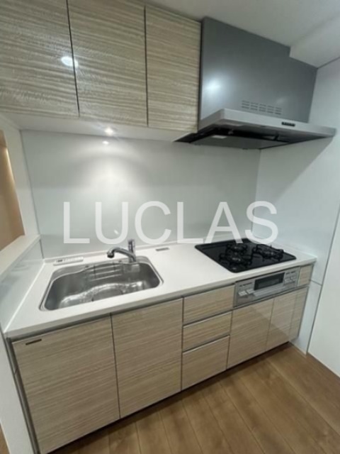 キッチン　幅を広くとったキッチンでお料理も楽しい♪