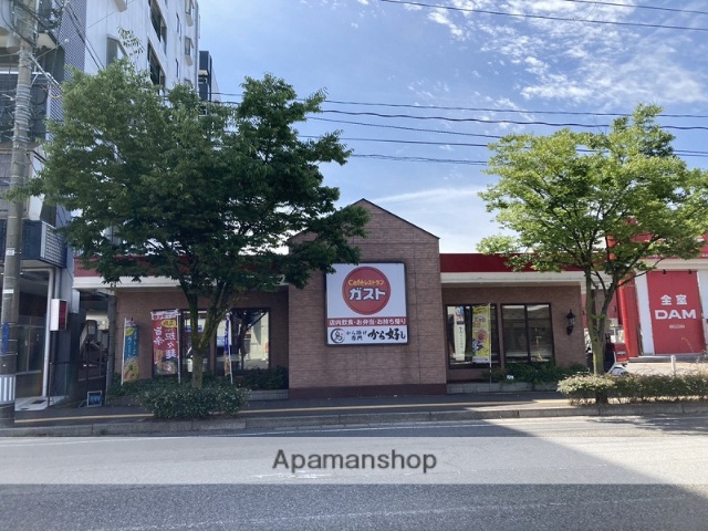 飲食店　ガスト亀田店（飲食店）まで705m