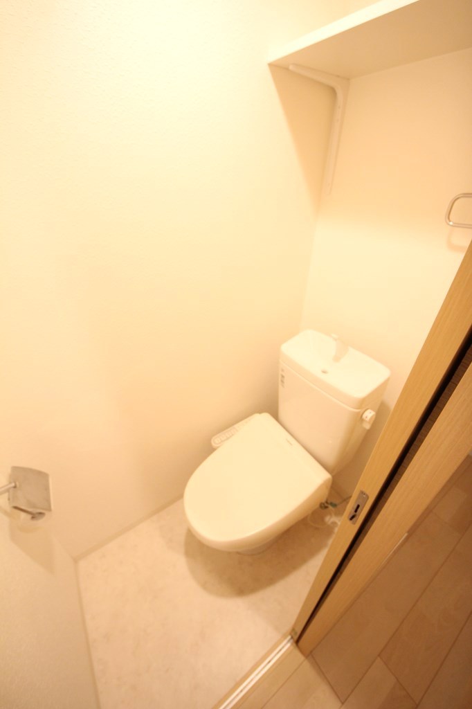 トイレ　ラクラス長堀橋