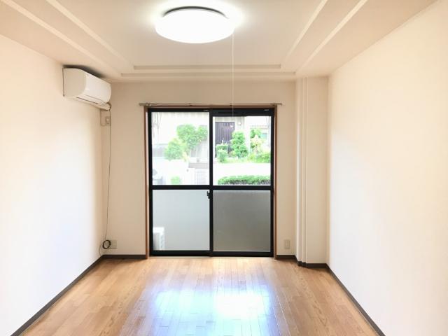 居室・リビング　洋室