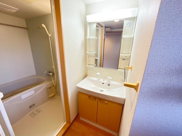 洗面設備　洗髪洗面化粧台