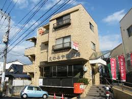 郵便局　えのみや郵便局（郵便局）まで333m