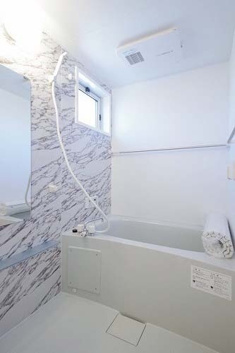 バス・シャワールーム　類似室内