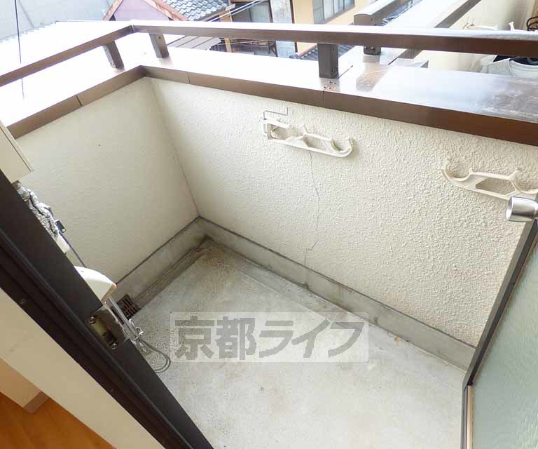 バルコニー　広々としたバルコニーです。