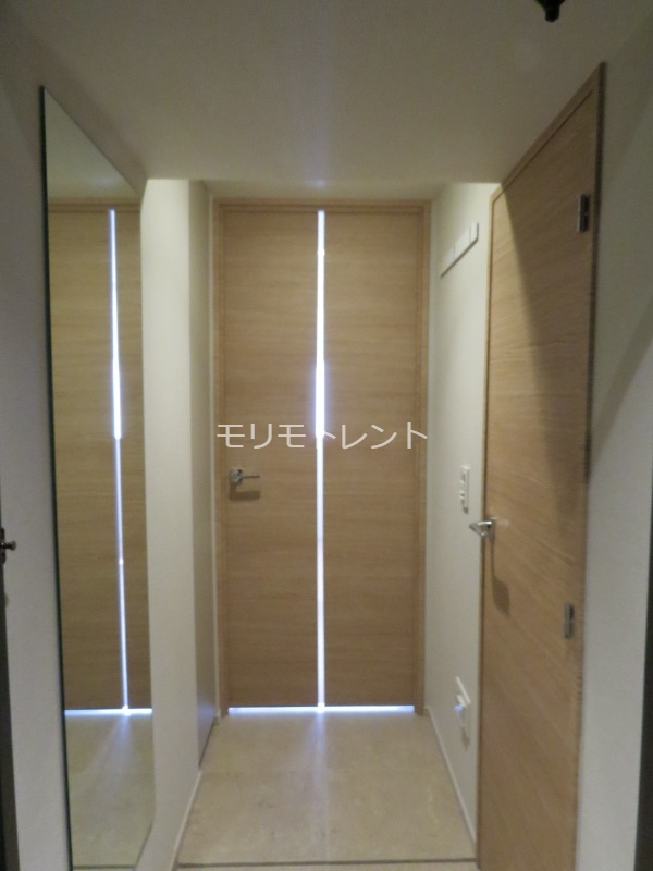 玄関　室内写真