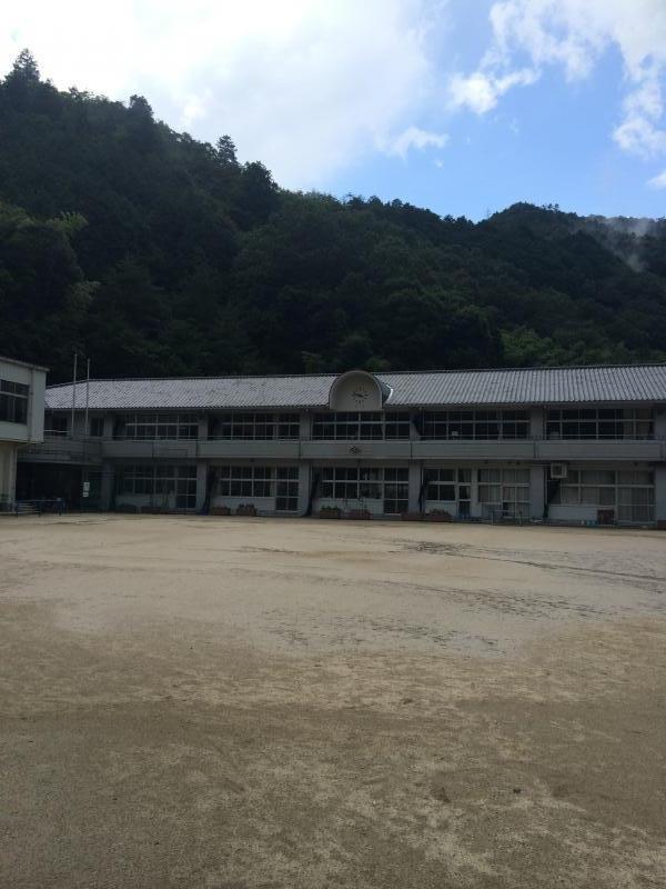小学校　藤河小学校（小学校）まで950m