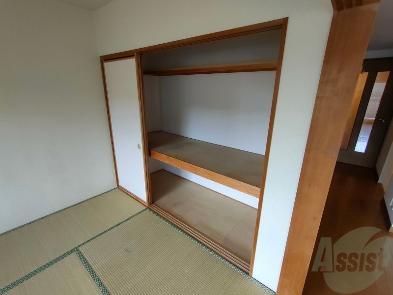 収納　押入です。和室はやっぱり落ち着きがありますね。