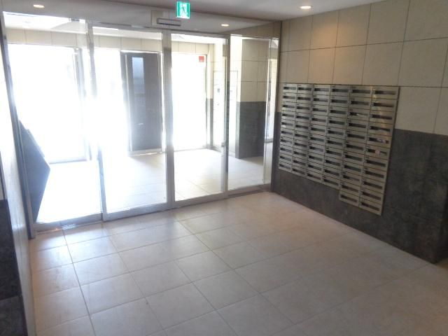 エントランス　エントランスロビー