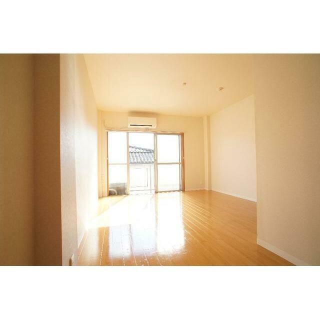 居室・リビング　別部屋参考写真