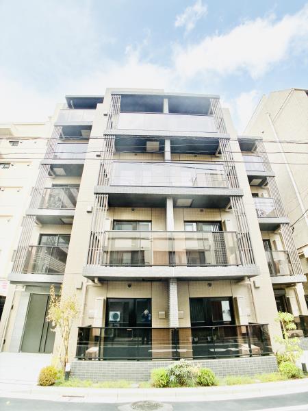 建物外観　外観は落ち着いています