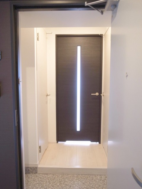 玄関　【玄関】※前回入居時　現況う優先します