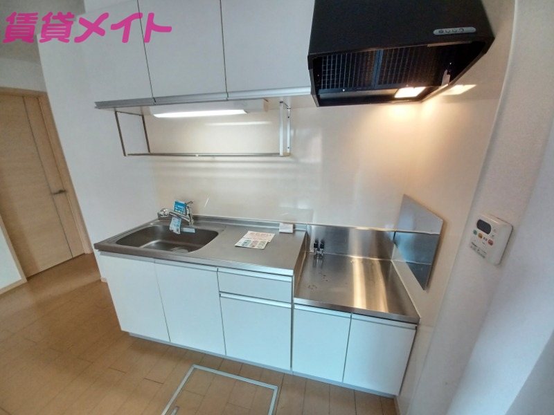 キッチン　同型参考写真