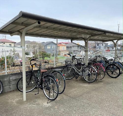 その他共有部分　屋根付き駐輪場