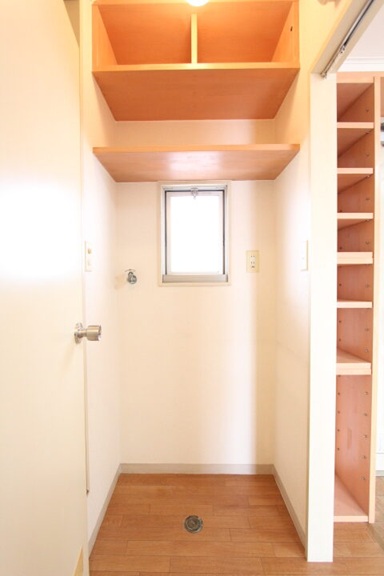 その他設備　洗濯機置場