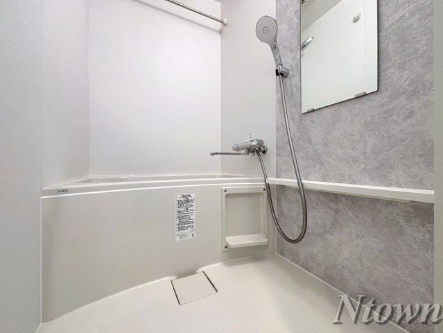 バス・シャワールーム　お風呂で日々の疲れを落としましょう