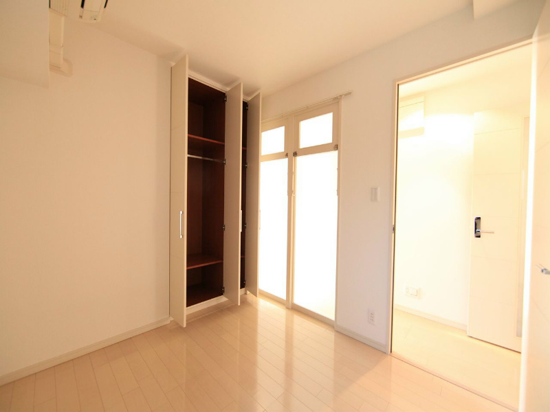 その他　洋室4.5帖　クローゼット（収納充実してます）