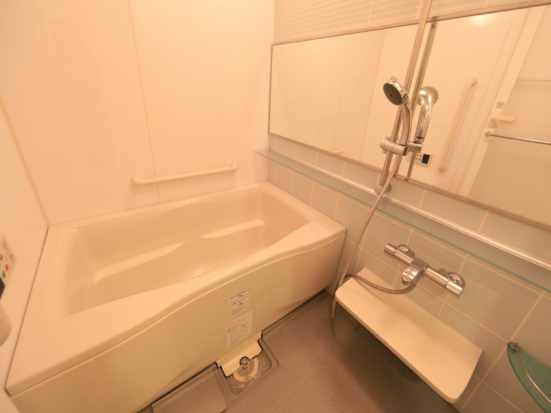 バス・シャワールーム　追い焚き　浴室暖房乾燥機　24時間換気　オートバスバスルーム