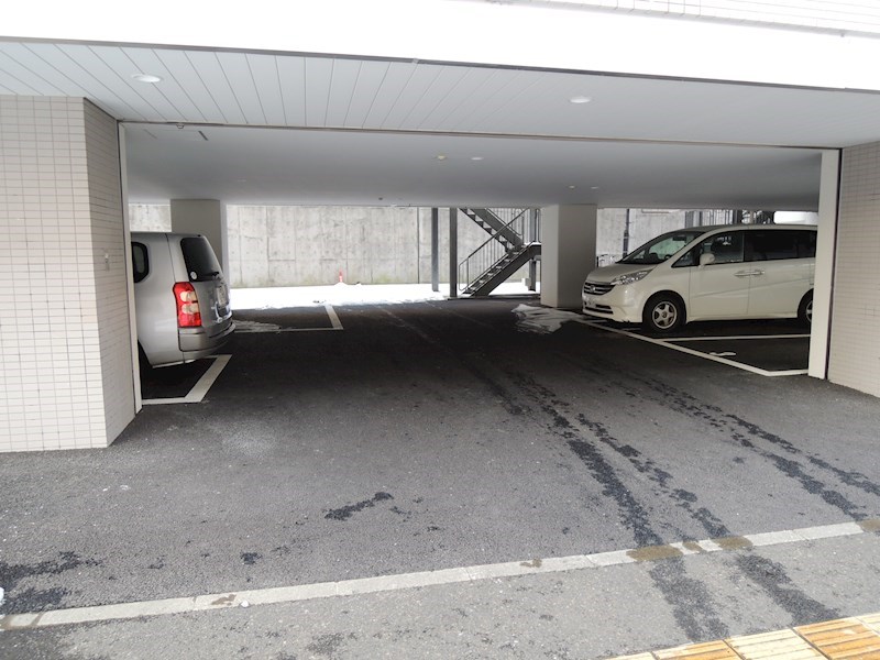 駐車場　※現状優先