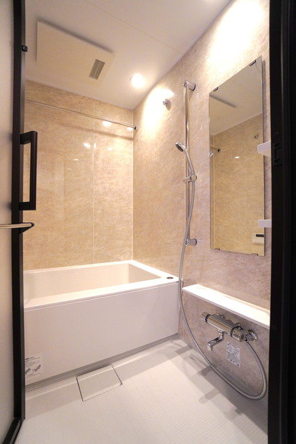 バス・シャワールーム　※写真は同タイプ住戸です。