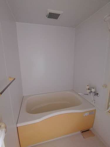 バス・シャワールーム　バストイレ別