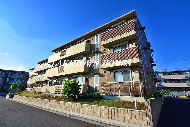 建物外観　レイクタウンでのお部屋探しは『地元の当社』にお任せ下さい！