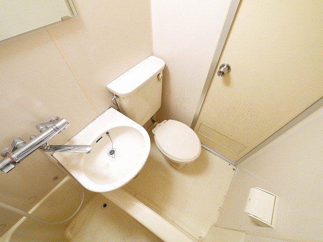 トイレ　落ち着いたトイレです