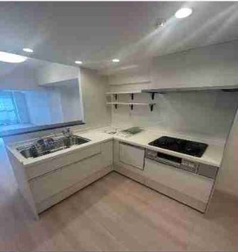 キッチン　広々使える快適な調理スペースです♪