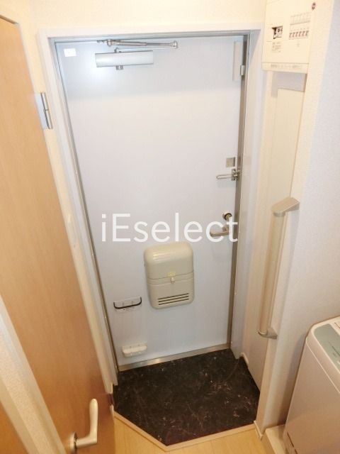 玄関　シューズＢＯＸ完備