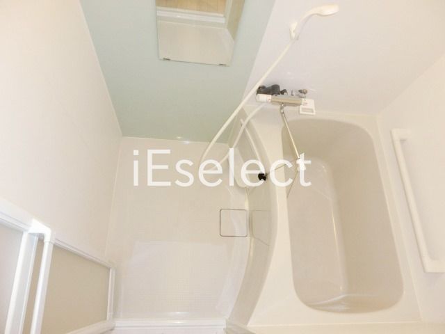 バス・シャワールーム　雨の日に便利な浴室乾燥機